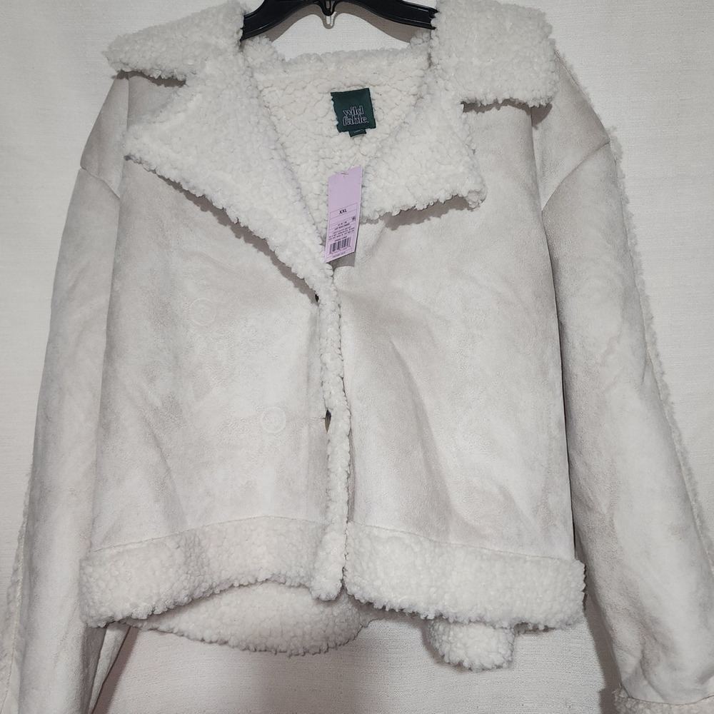 wild fable women's Faux shearling jacket XXL-New